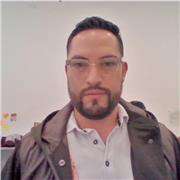 Profesor de Sociales que imparte asesoria pedagogica a todas las edades